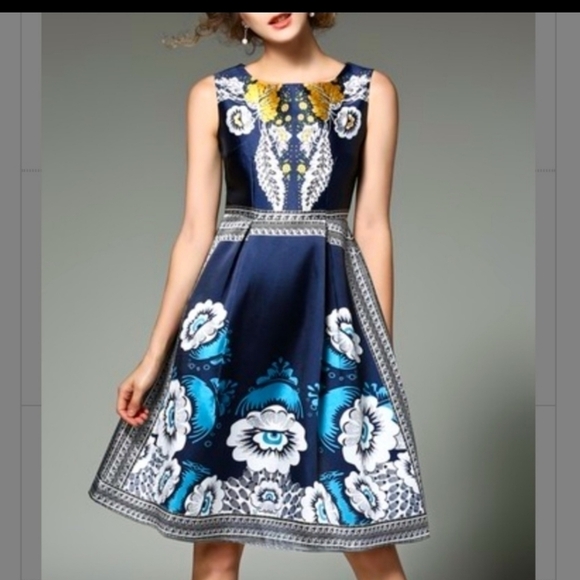 COUER De Vague Fit And Flare Floral Dress - Picture 1 of 11